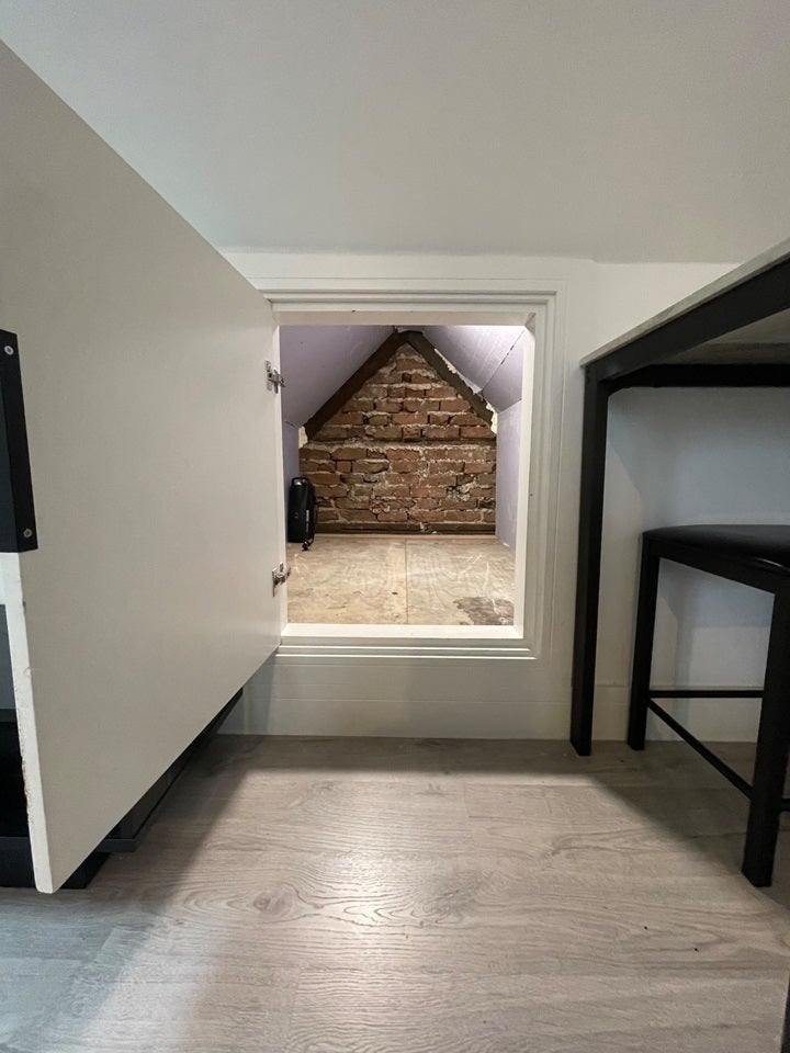 Flat Waldeck Road in Greater London
