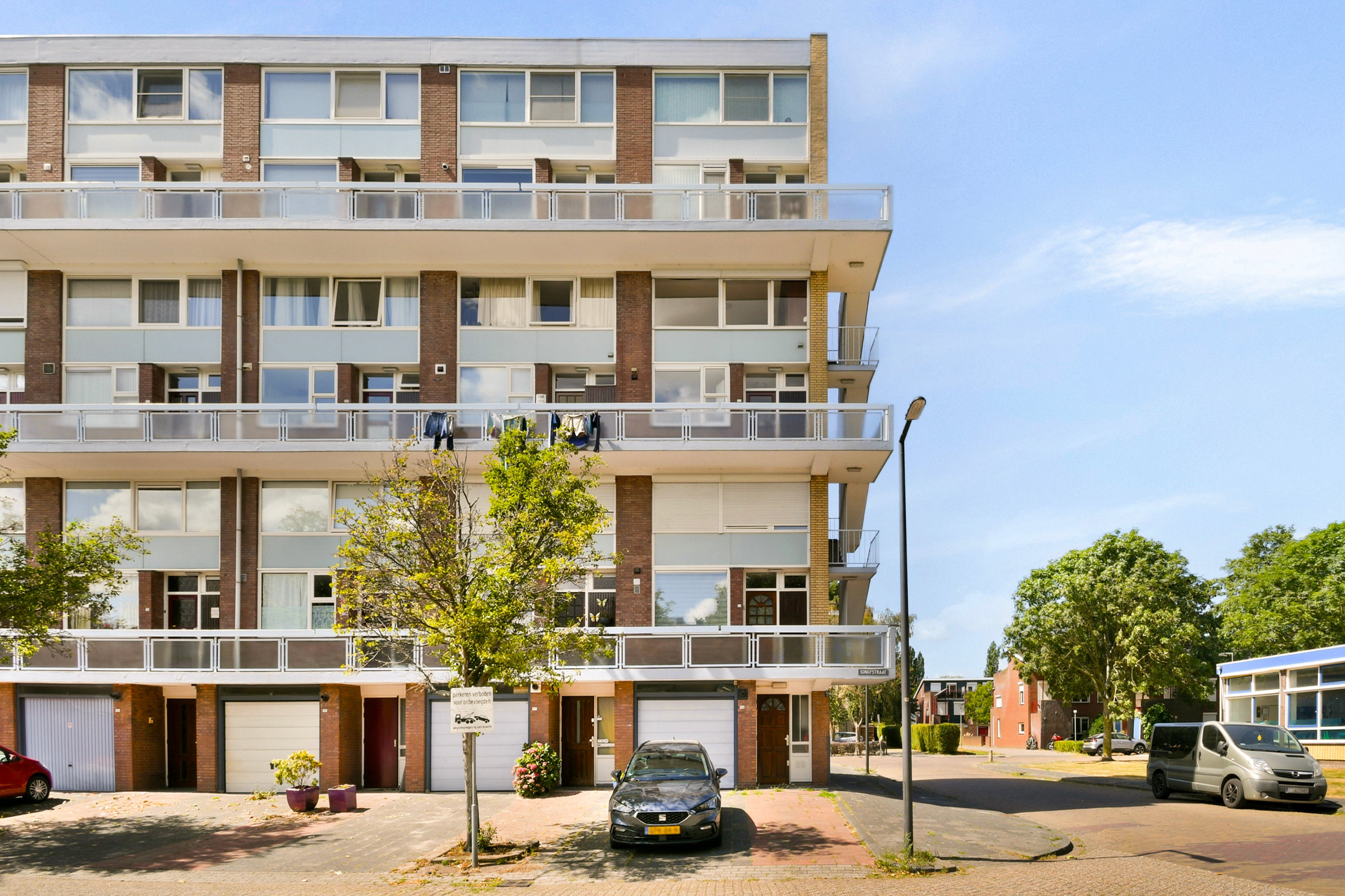 Appartement te koop: Philips de Goedestraat 110, Vlaardingen