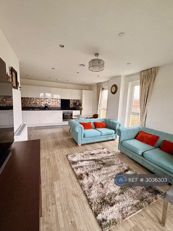 Flat Mary Close in Greater London