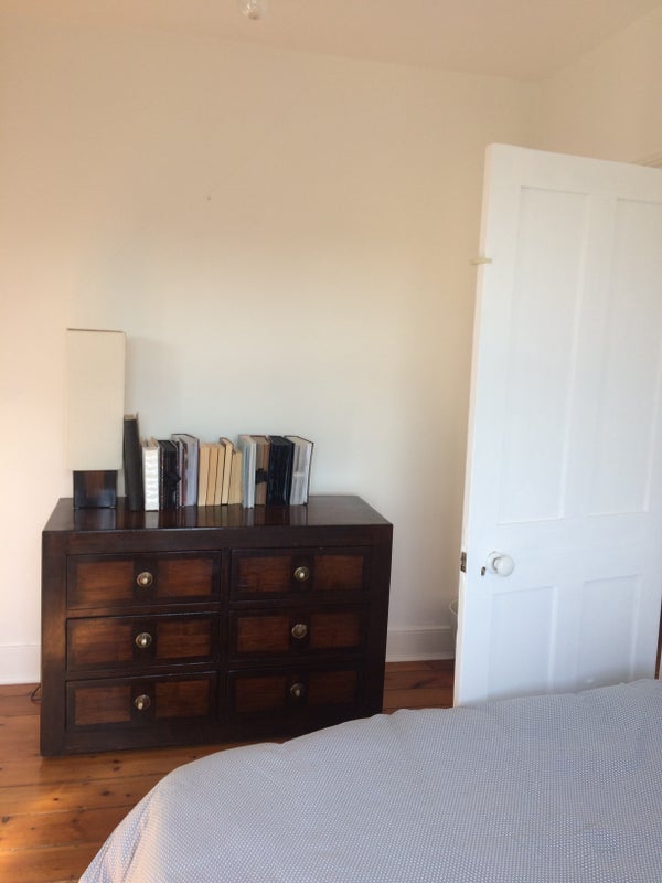 Room Shaftesbury Road in Greater London