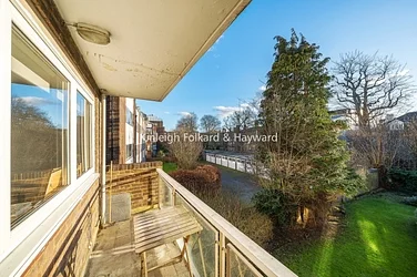 Flat Haverstock Hill in Greater London
