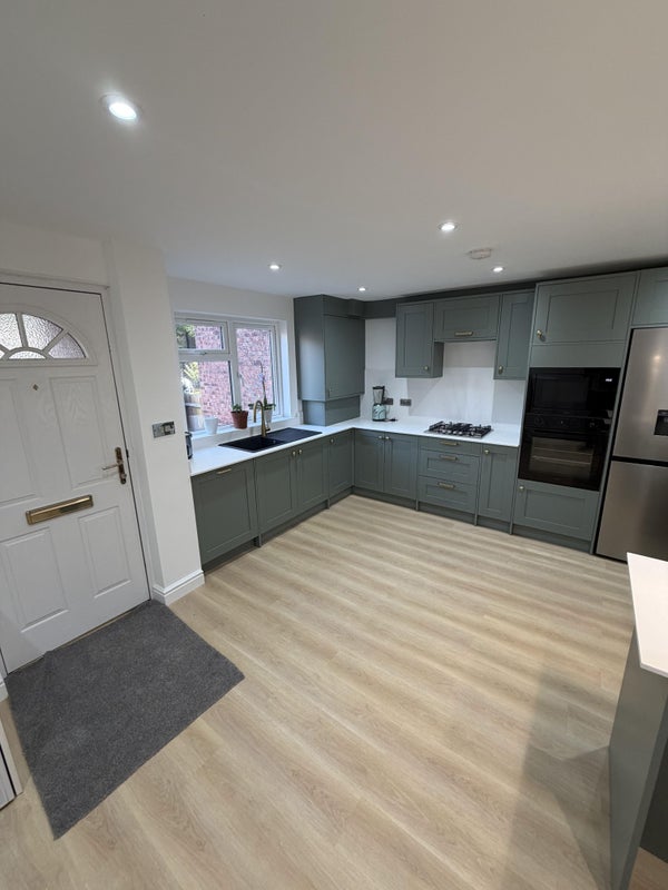 Room Rectory Square in Greater London