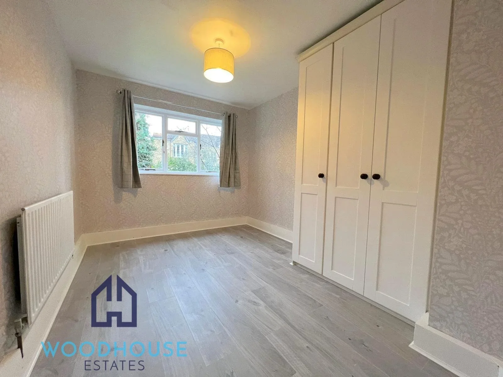 Flat Copwood Close in Greater London