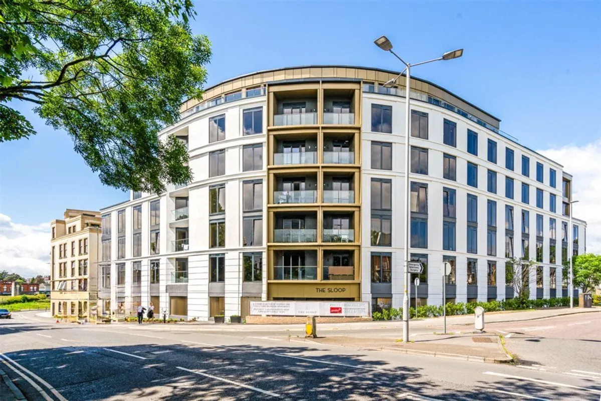 Flat Parkstone Road in Poole