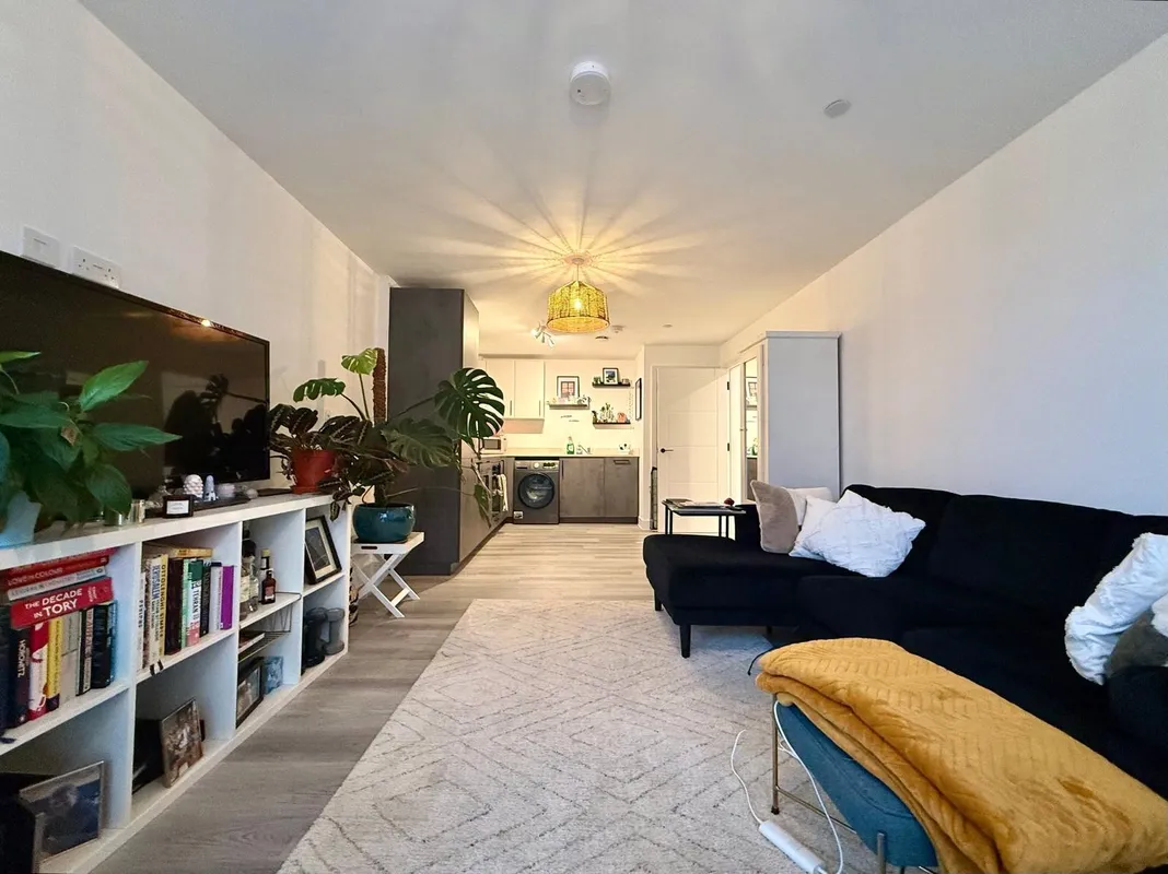 Flat Parkstone Road in Poole