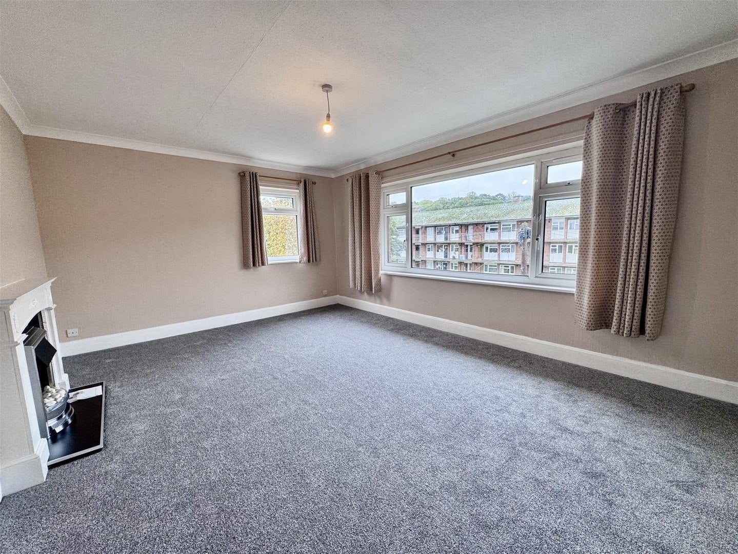 Flat Scalby Road in Scarborough