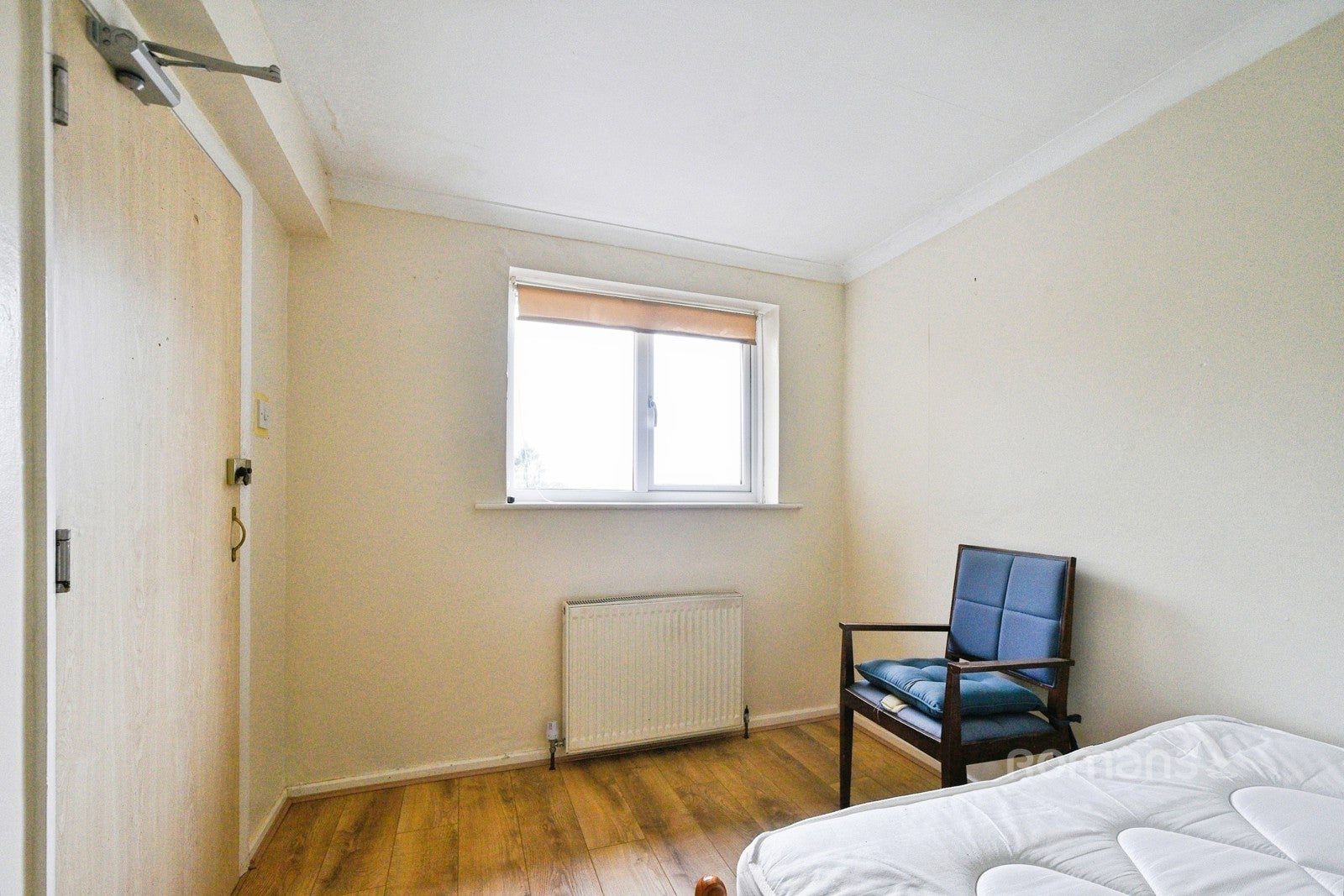 Room Pleydell Road in Swindon
