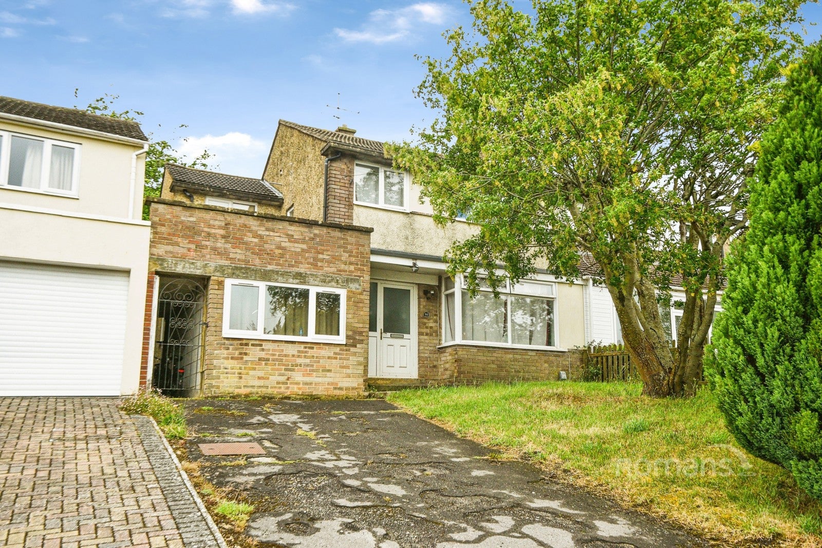 Room Pleydell Road in Swindon