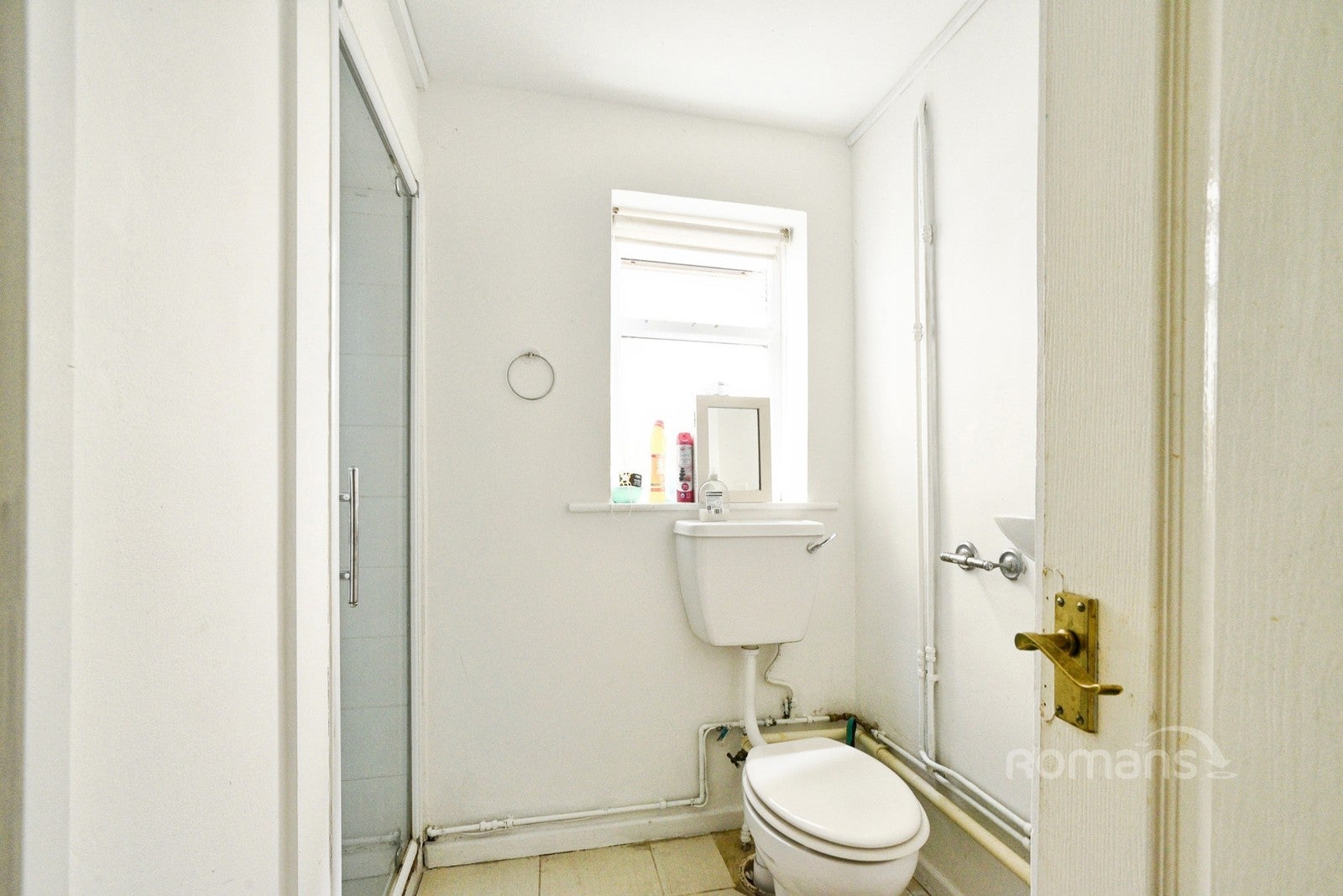 Room Pleydell Road in Swindon