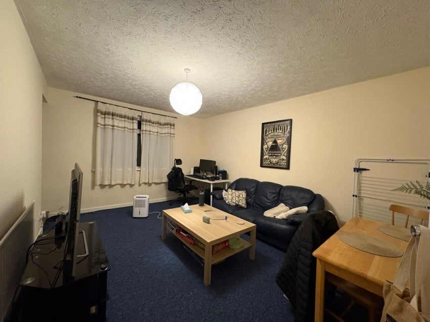 Flat Omdurman Road in Southampton