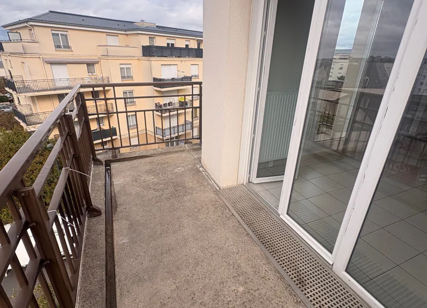 Flat Rue des Frênes in Corbeil-Essonnes