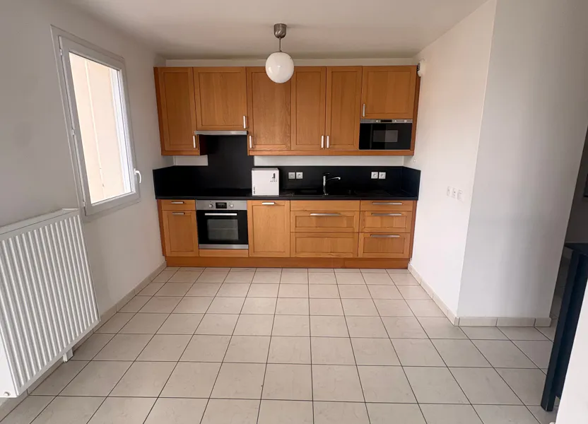Flat Rue des Frênes in Corbeil-Essonnes