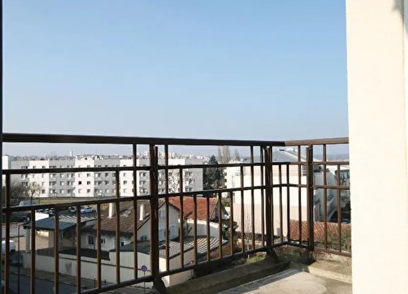 Appartement Rue des Frênes à Corbeil-Essonnes