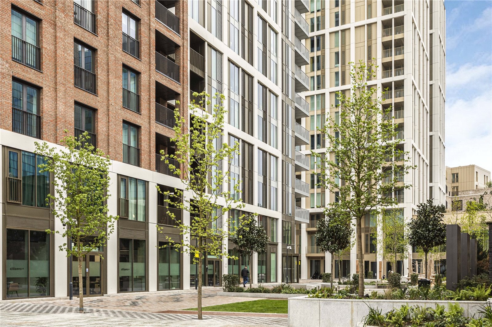 Flat Cendal Crescent in Greater London