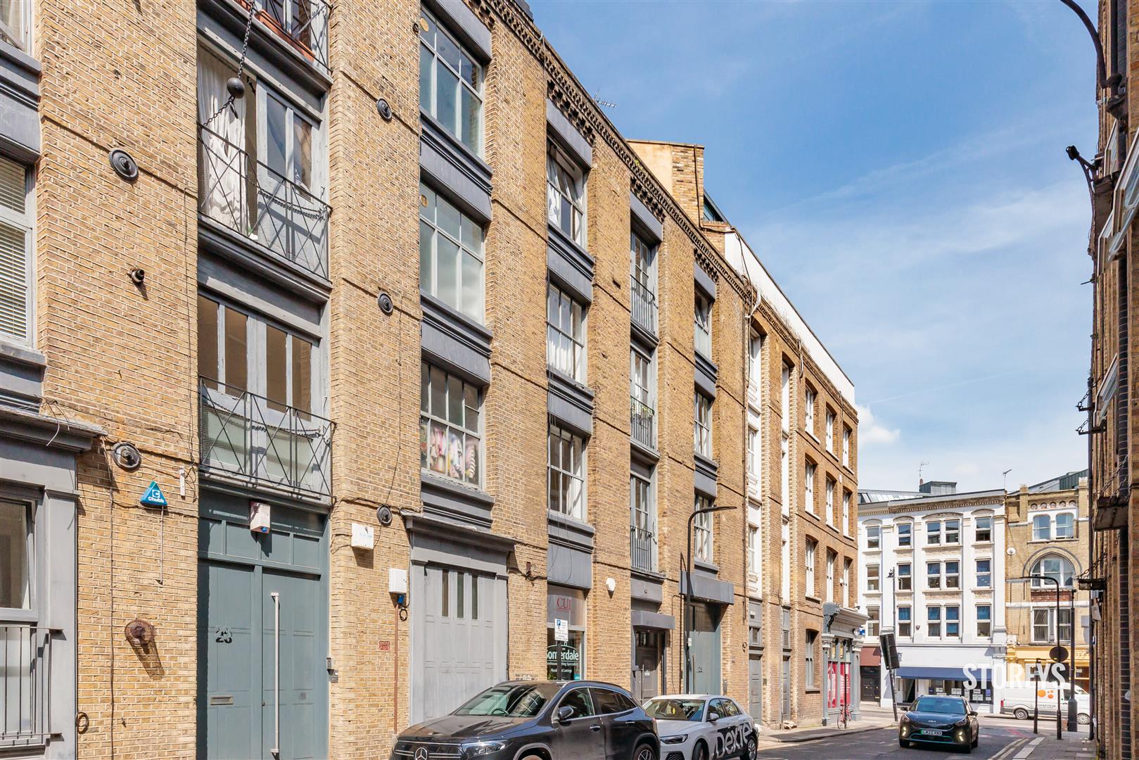 Flat Phipp Street in London
