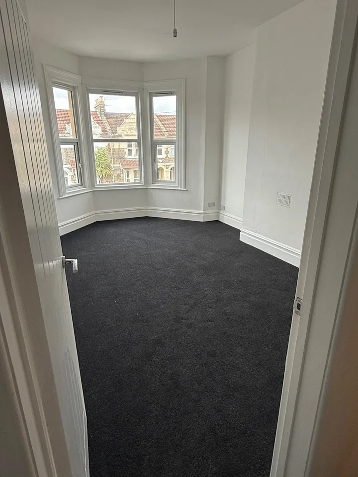 Flat Saint Pauls Road in Weston-super-Mare