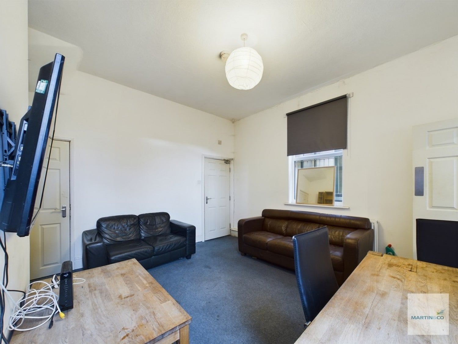 Room Hawksley Road in Nottingham