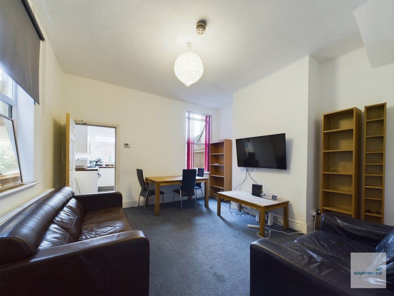 Room Hawksley Road in Nottingham