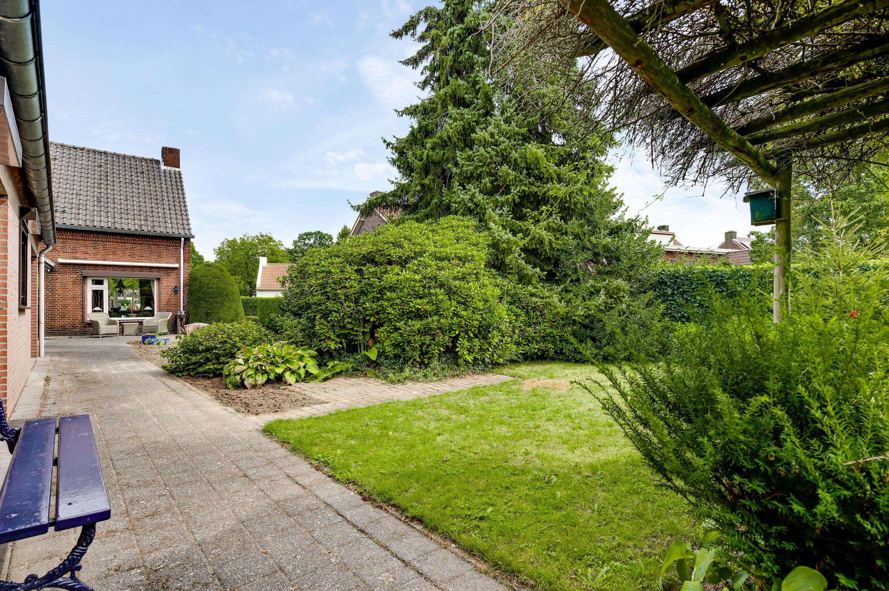 Vrijstaande woning te koop: Heugterbroekdijk 9, Weert