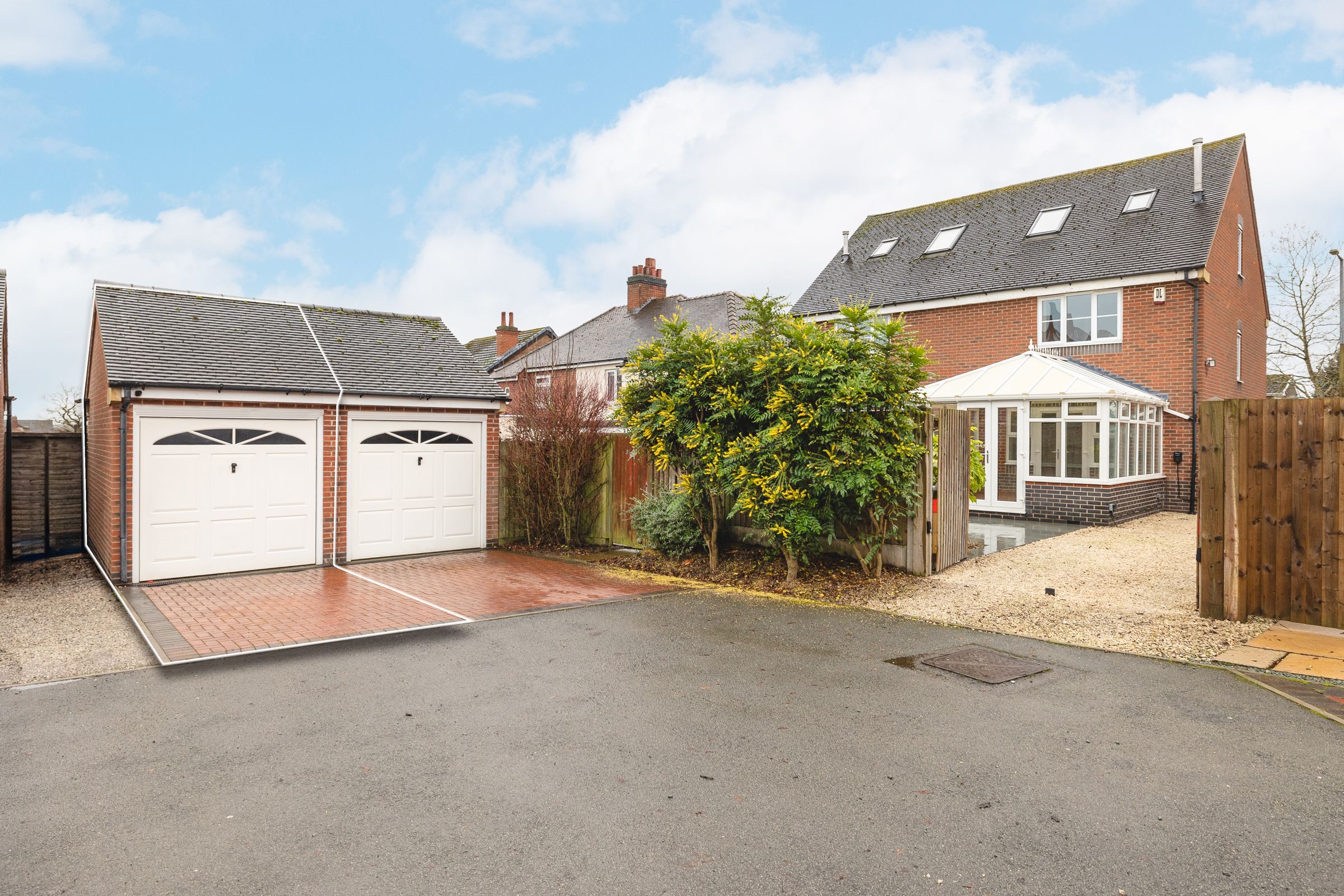 Flat Henhurst Hill in East Staffordshire
