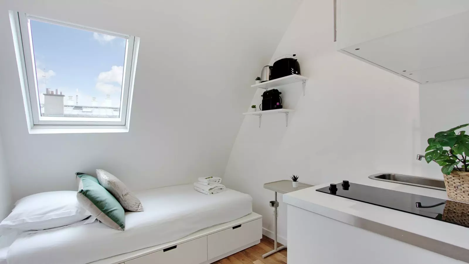 Appartement Rue Mesnil à Paris