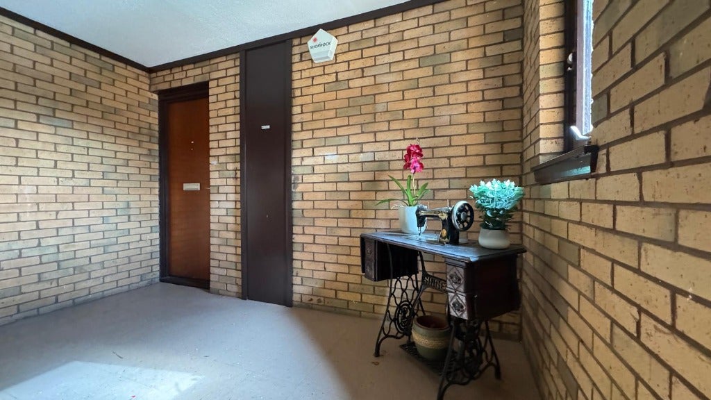 Flat Tillie Street in Glasgow