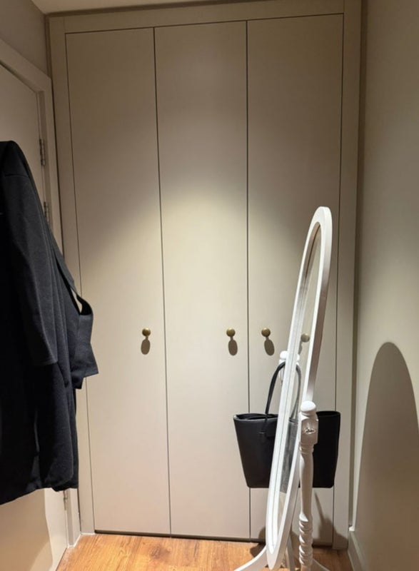 Room Engineers Way in Greater London