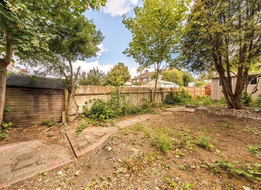 House Verdant Lane in Greater London