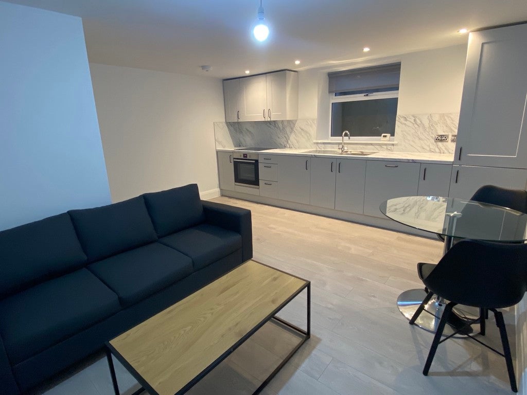 Flat West Cliff in Preston