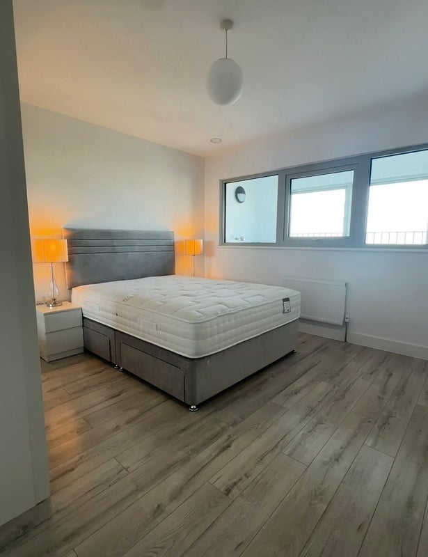 Room Plaistow Road in Greater London