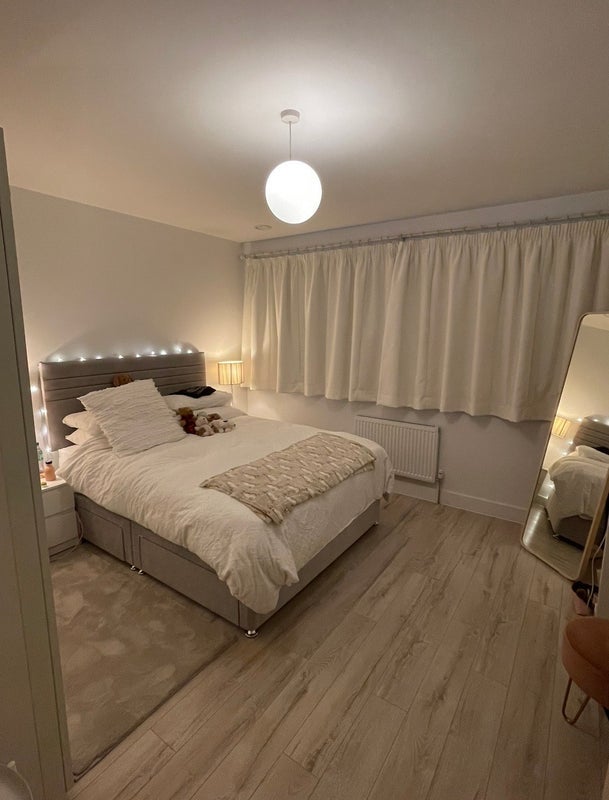 Room Plaistow Road in Greater London