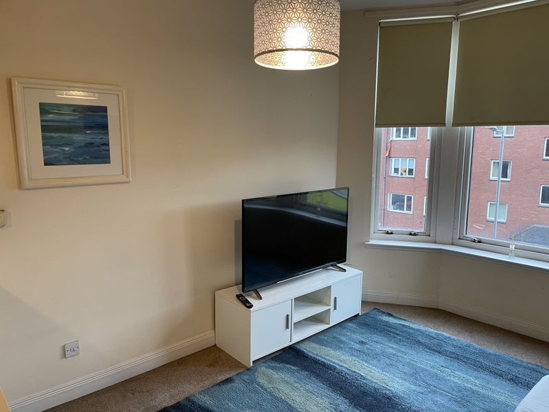 Flat Dumbarton Road in Glasgow