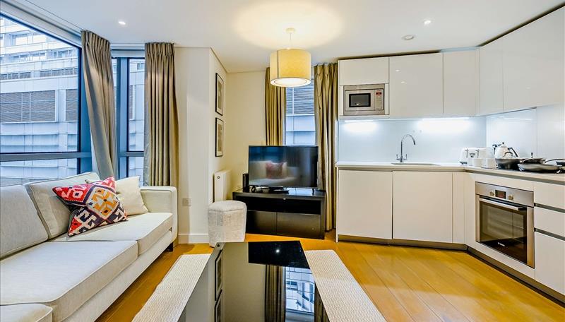 Flat Merchant Square in London