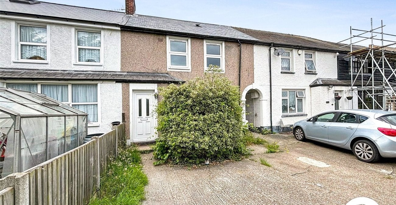 House Myrtle Road in Dartford
