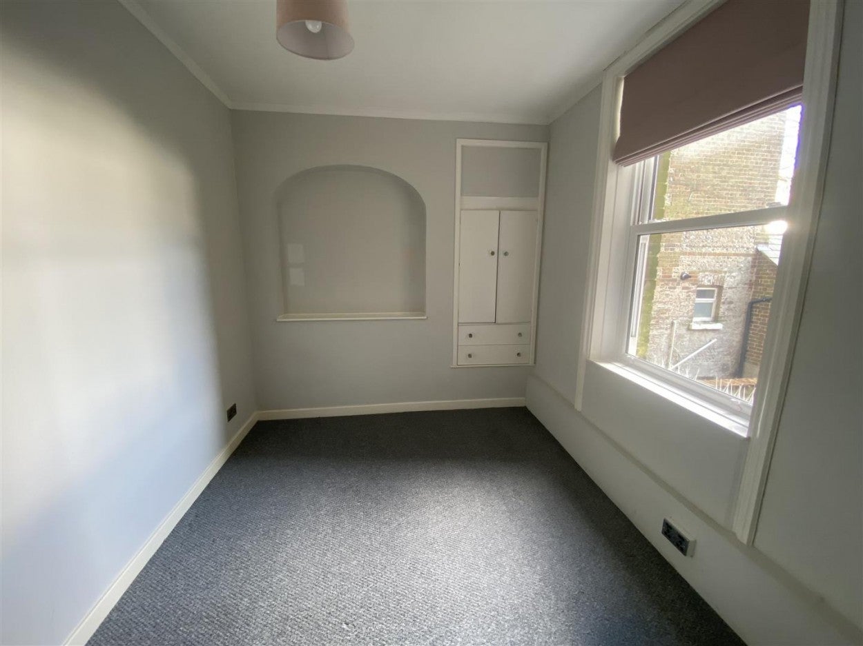 Flat South Terrace in Arun