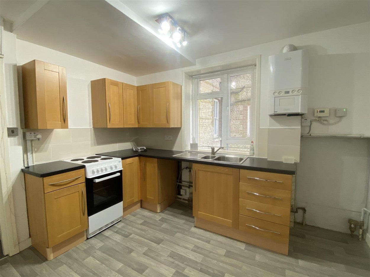 Flat South Terrace in Arun