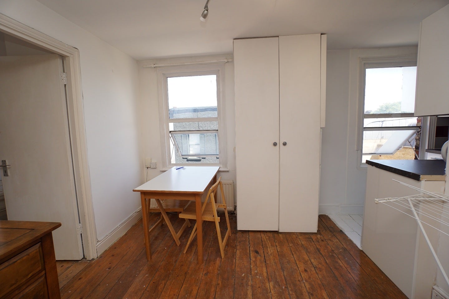Flat Essex Road in Greater London