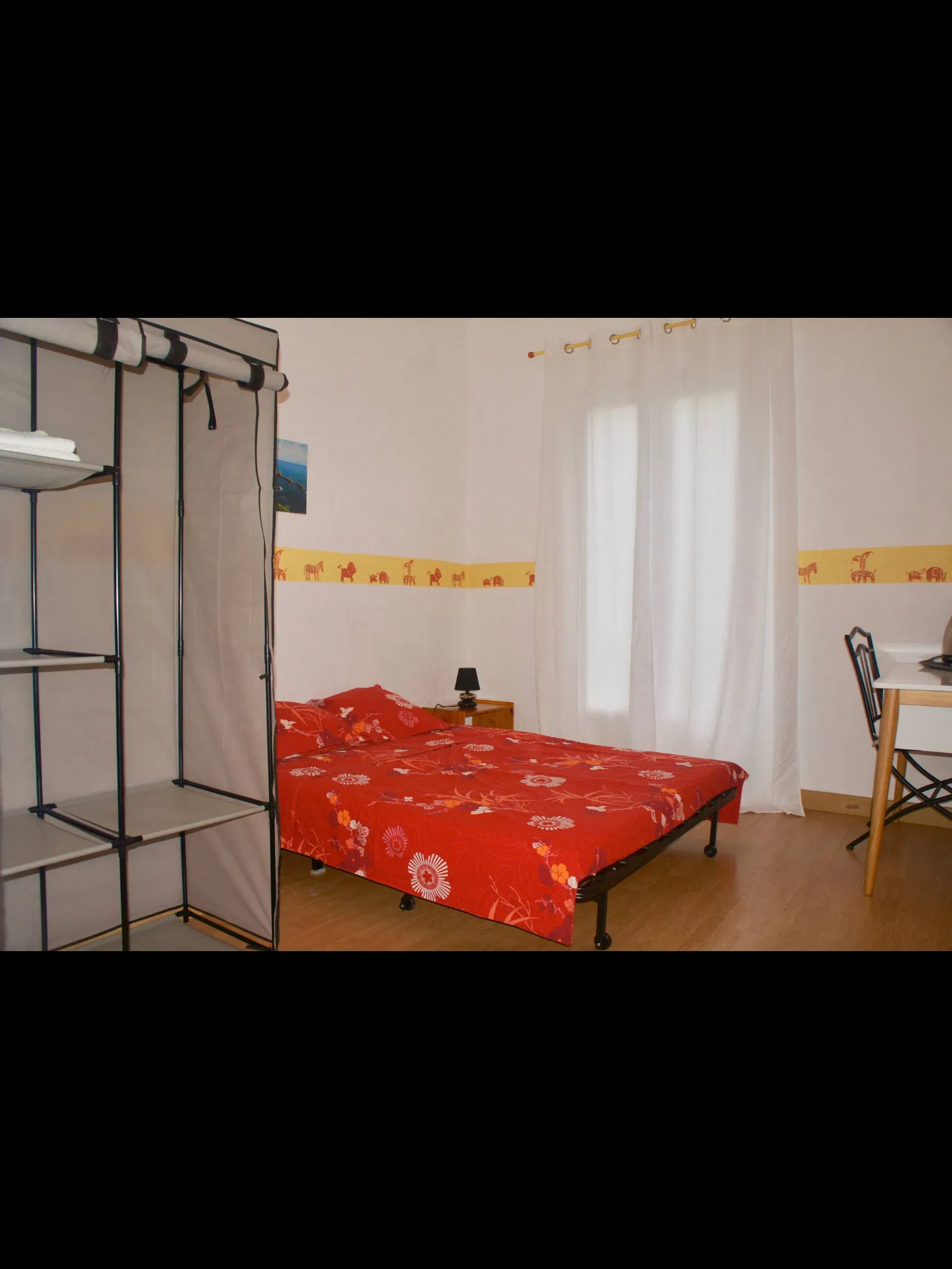 Room Chemin des Claps in Roquefort-les-Pins