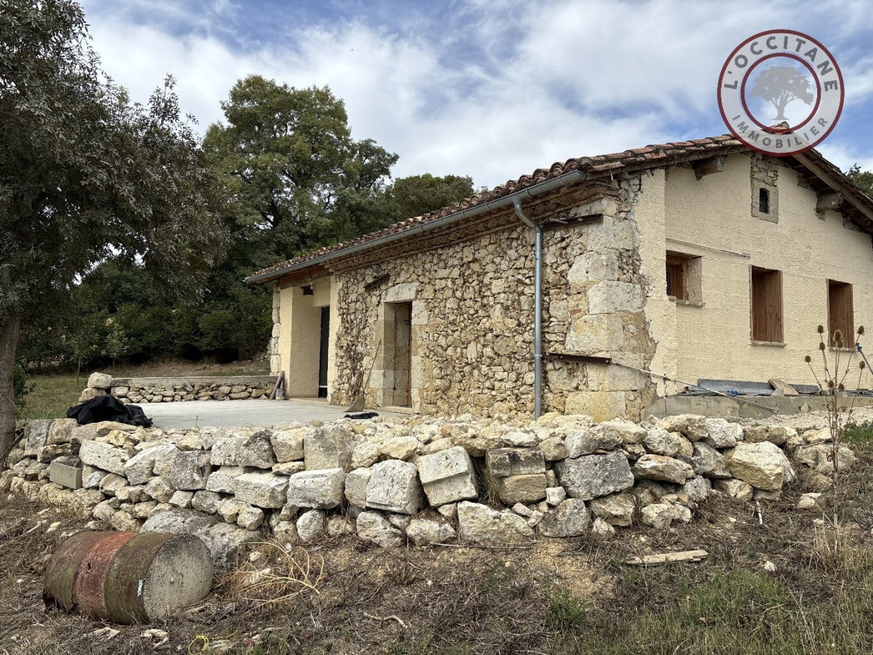 House Place du Ravelin in Sarrant