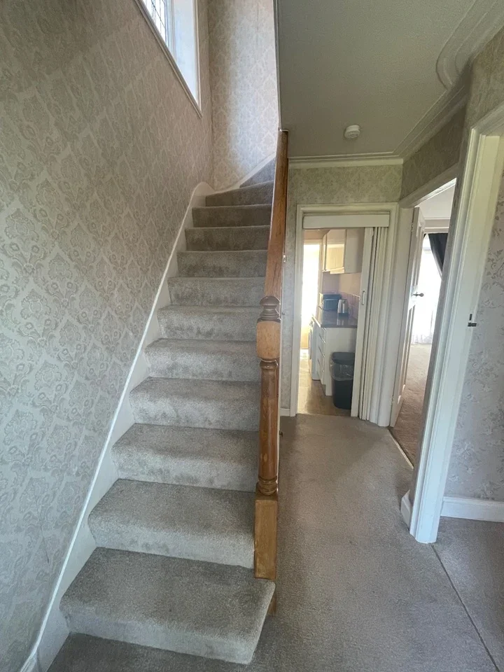 House Woodcroft in Greater London