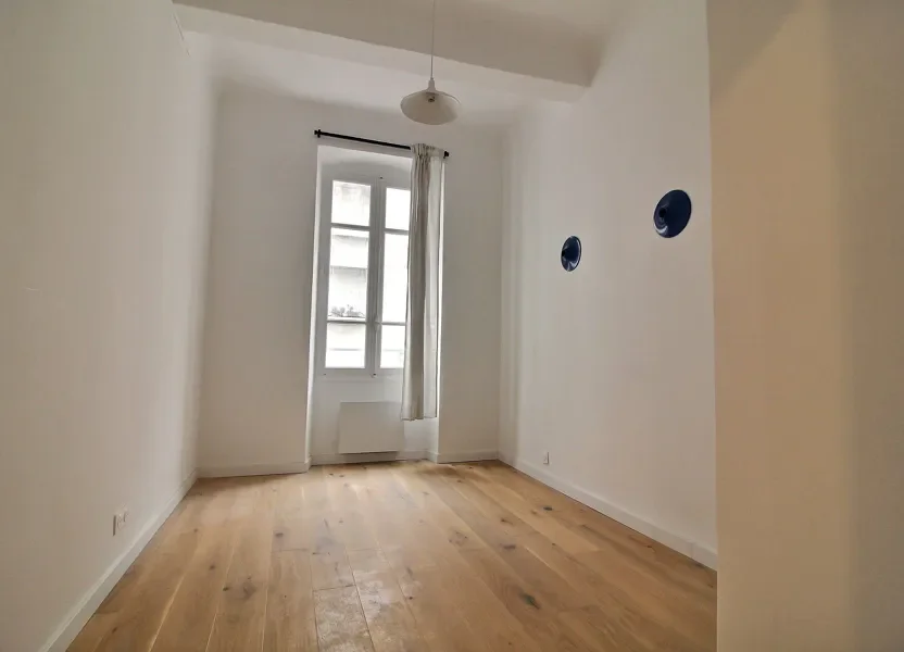Flat Rue Robert in Marseille