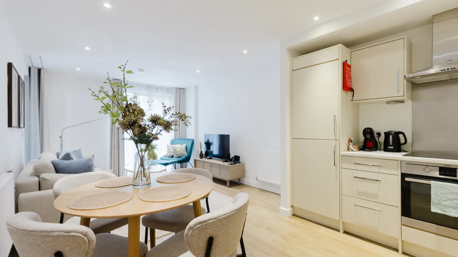 Flat Sancroft Street in Greater London