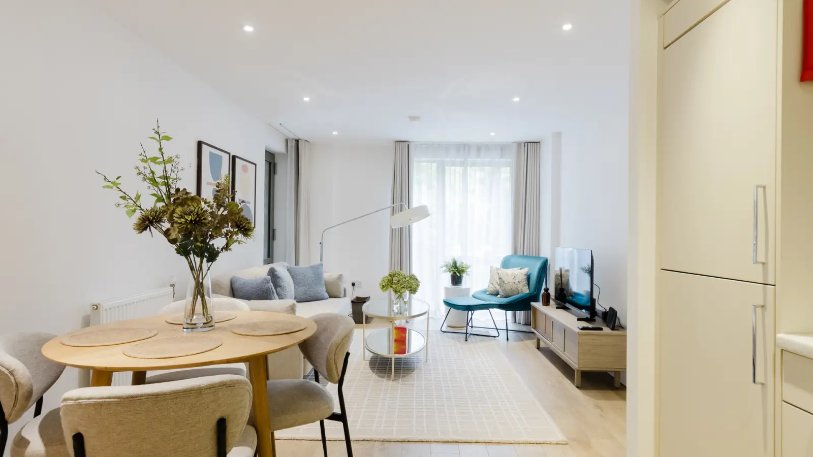 Flat Sancroft Street in Greater London