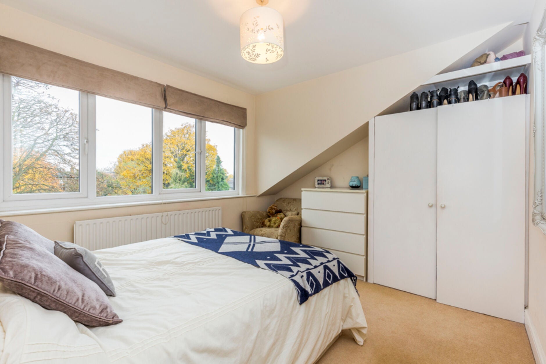 House Bassein Park Road in Greater London