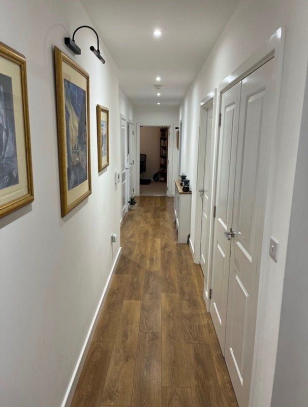 Room Mahindra Way in Greater London