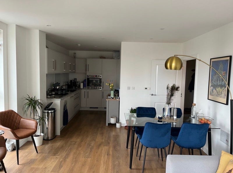 Room Mahindra Way in Greater London