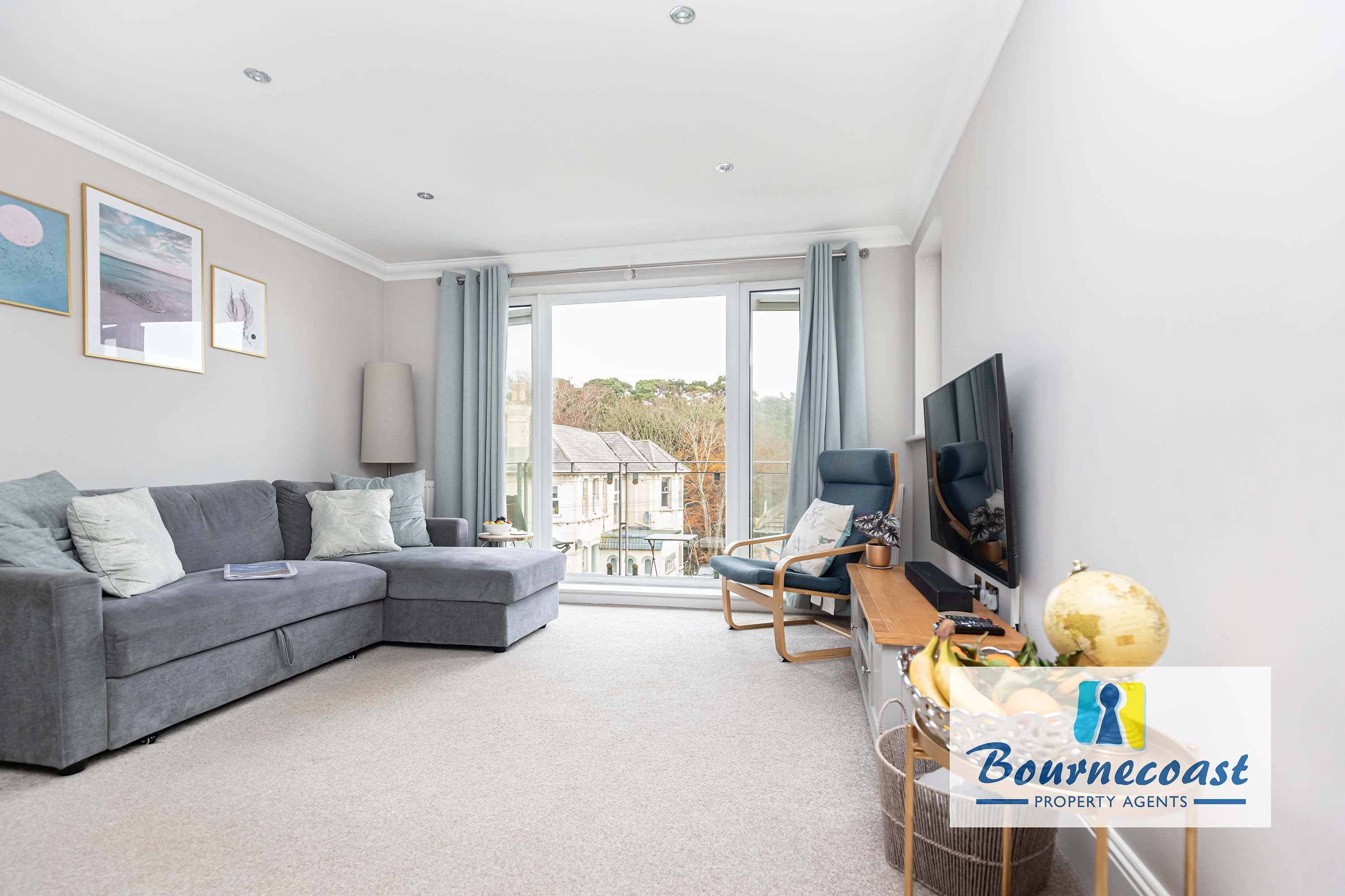 Flat Studland Road in Bournemouth