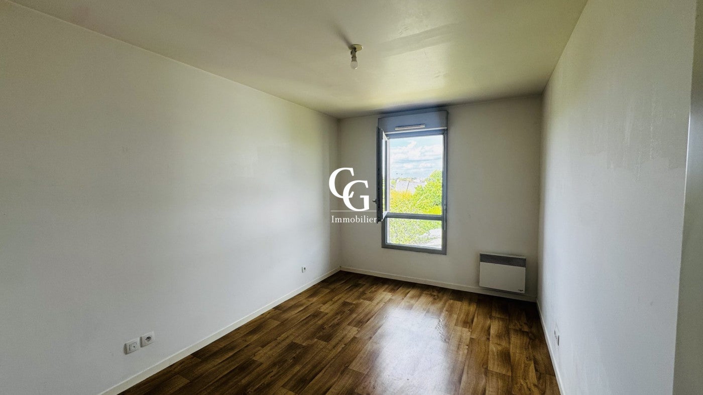 Flat Rue du Plessis Maillard in Sainte-Luce-sur-Loire