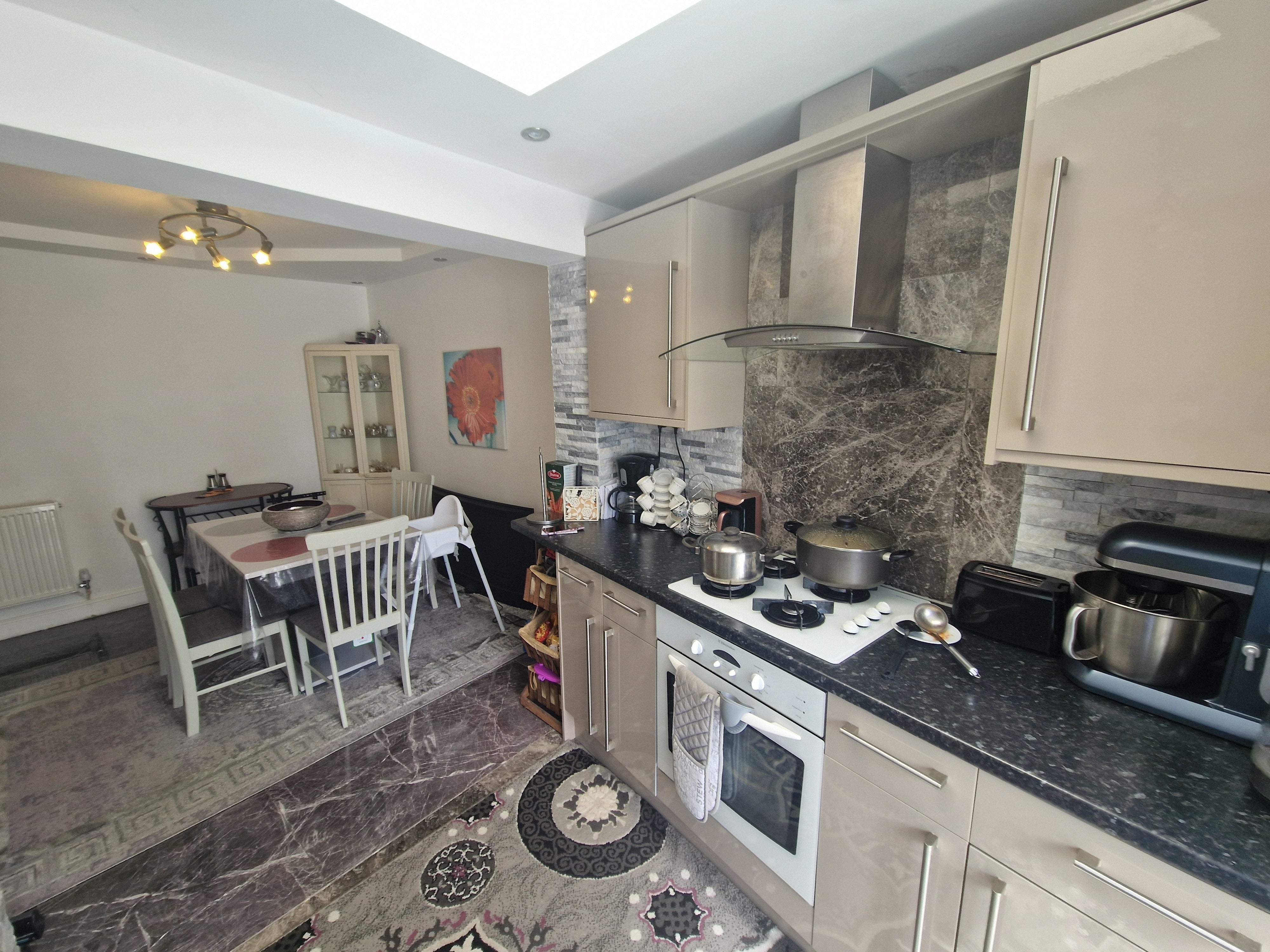 Flat Tavistock Avenue in St Albans