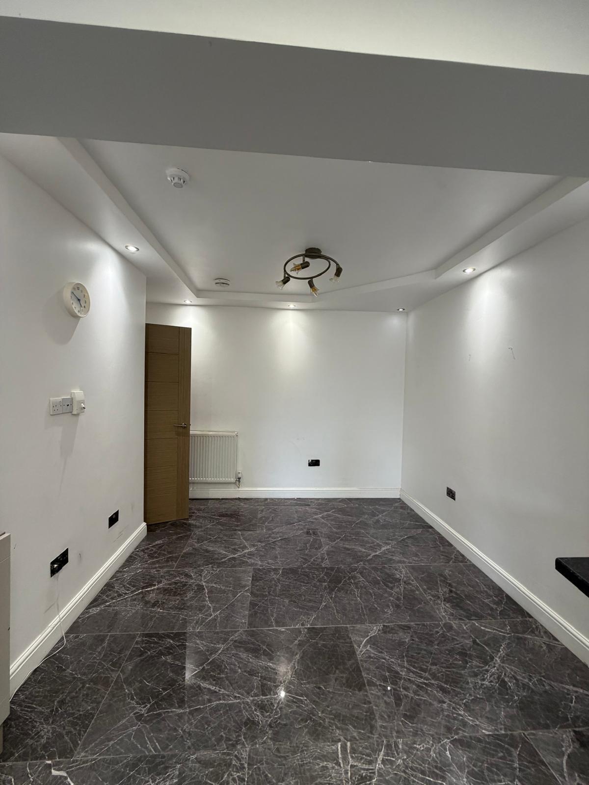 Flat Tavistock Avenue in St Albans